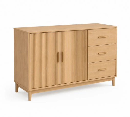 Buffet en bois avec portes et tiroirs en chêne clair